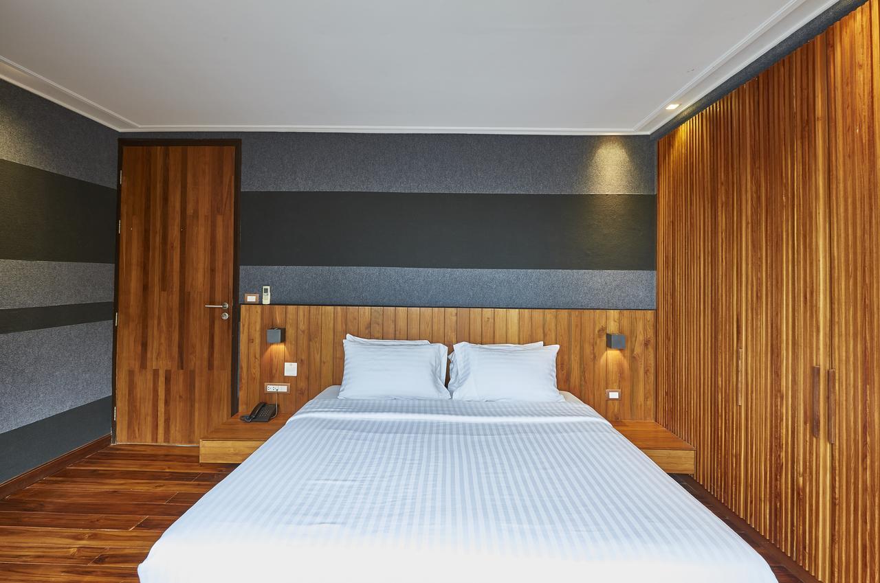 Luxx Langsuan Hotel - Sha Plus Bangkok Dış mekan fotoğraf